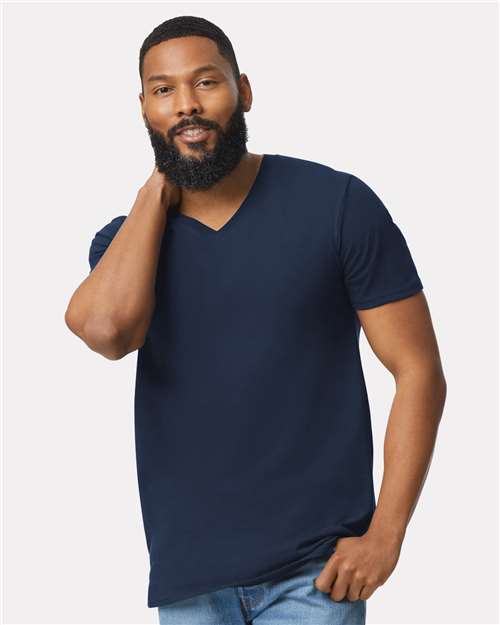Gildan Softstyle V-Neck T-Shirt